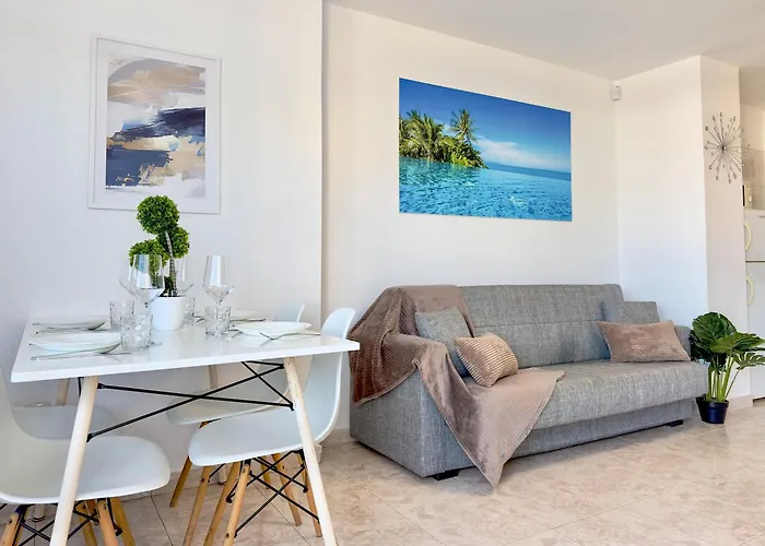 Torres De Yomely - Y1c * Playa de las Americas (Tenerife)